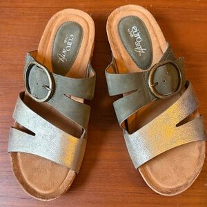 Euro Sofft Olive Green & Metallic Bronze Slide Sandals 9